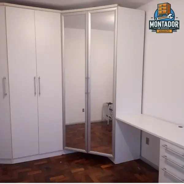 Trabalho realizado - Montagem de Guarda-Roupa