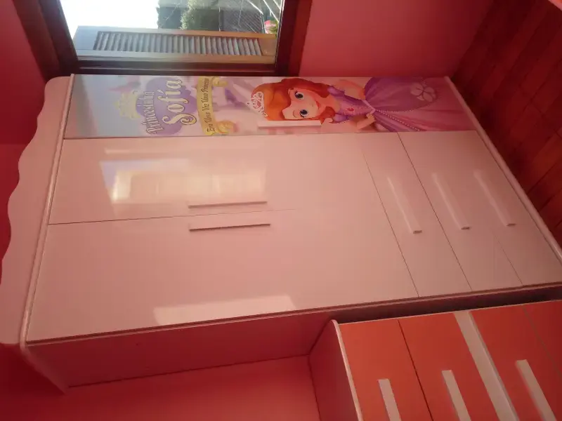 Trabalho realizado - Montagem de Guarda-Roupa